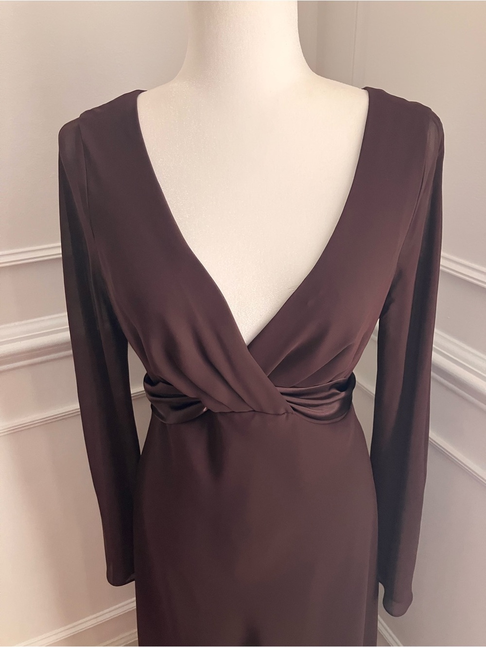 Liz Claiborne Deep Brown V-neck Bell Sleeve Cocktail Midi Dress Size 10 - Picture 4 of 11